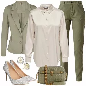 Business Outfits Auffälliger Look für den Büro