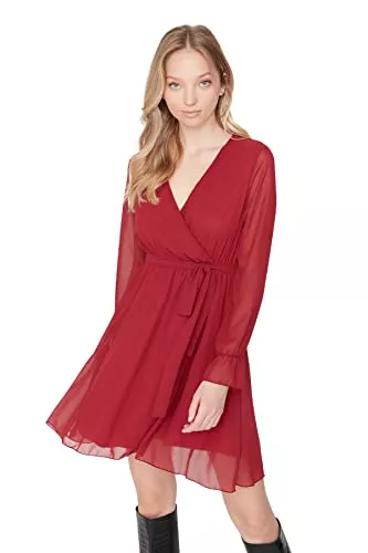 TRENDYOL Freizeit TRENDYOL Damen Midi Ruffle Hem Fitted Dress