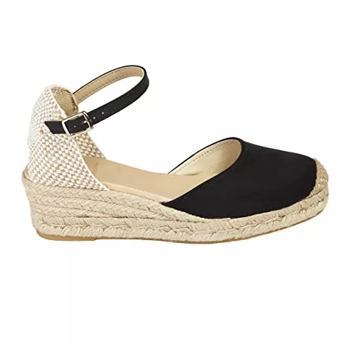 NOESLOMISMO BY DILEMA Hausschuhe No es lo mismo - Espadrille - Sandalen aus Jute mit Keilabsatz für Damen | Plateauschuhe 3 Kordeln Espadrille Schnalle | geschlossene Schuhspitze | Farbe: Sandfarbe, Grün, Rosa, Marineblau und mehr